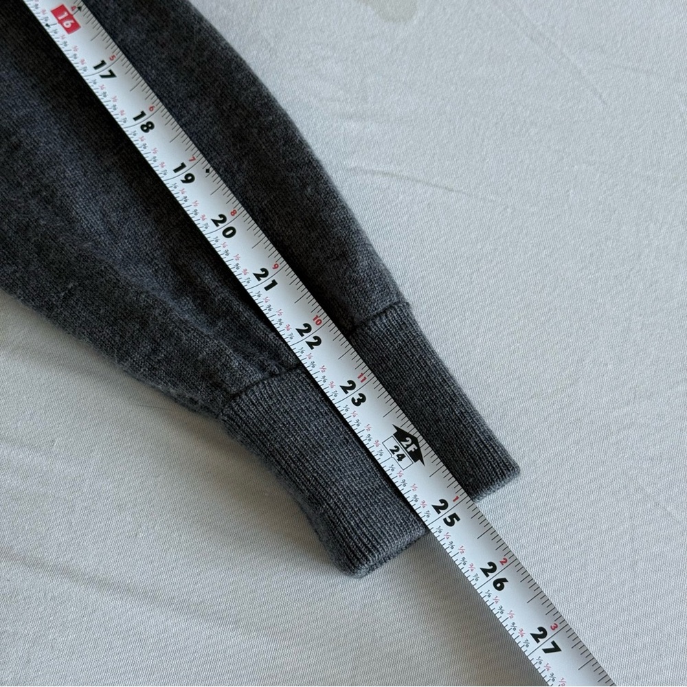 J Crew Merino Wool Sweater Mens Medium 1/4 Zip Gray Preppy Minimalist Office - Picture 15 of 15